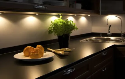 Illuminazione cucina: come scegliere la soluzione migliore